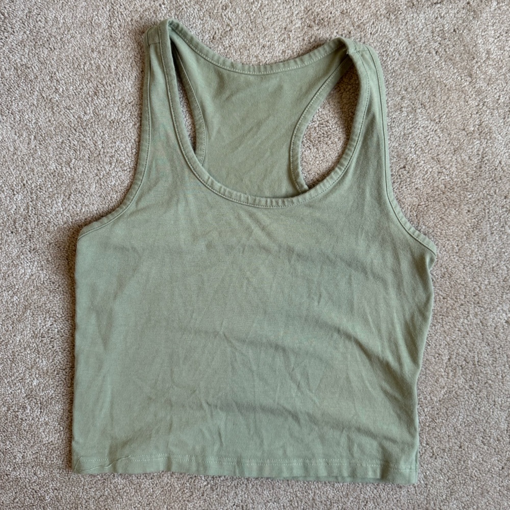 Light green cropped tank
